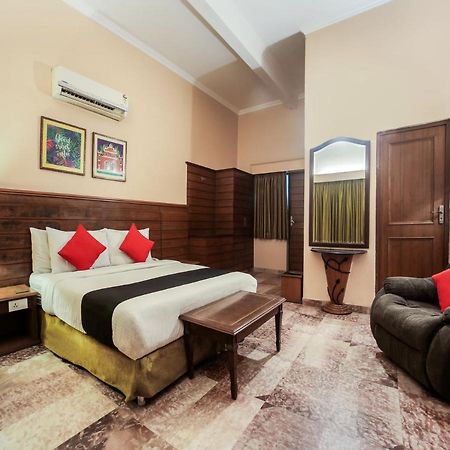 Capital O 10953 Dayal Lodge - A Boutique Hotel Agra  Exterior photo