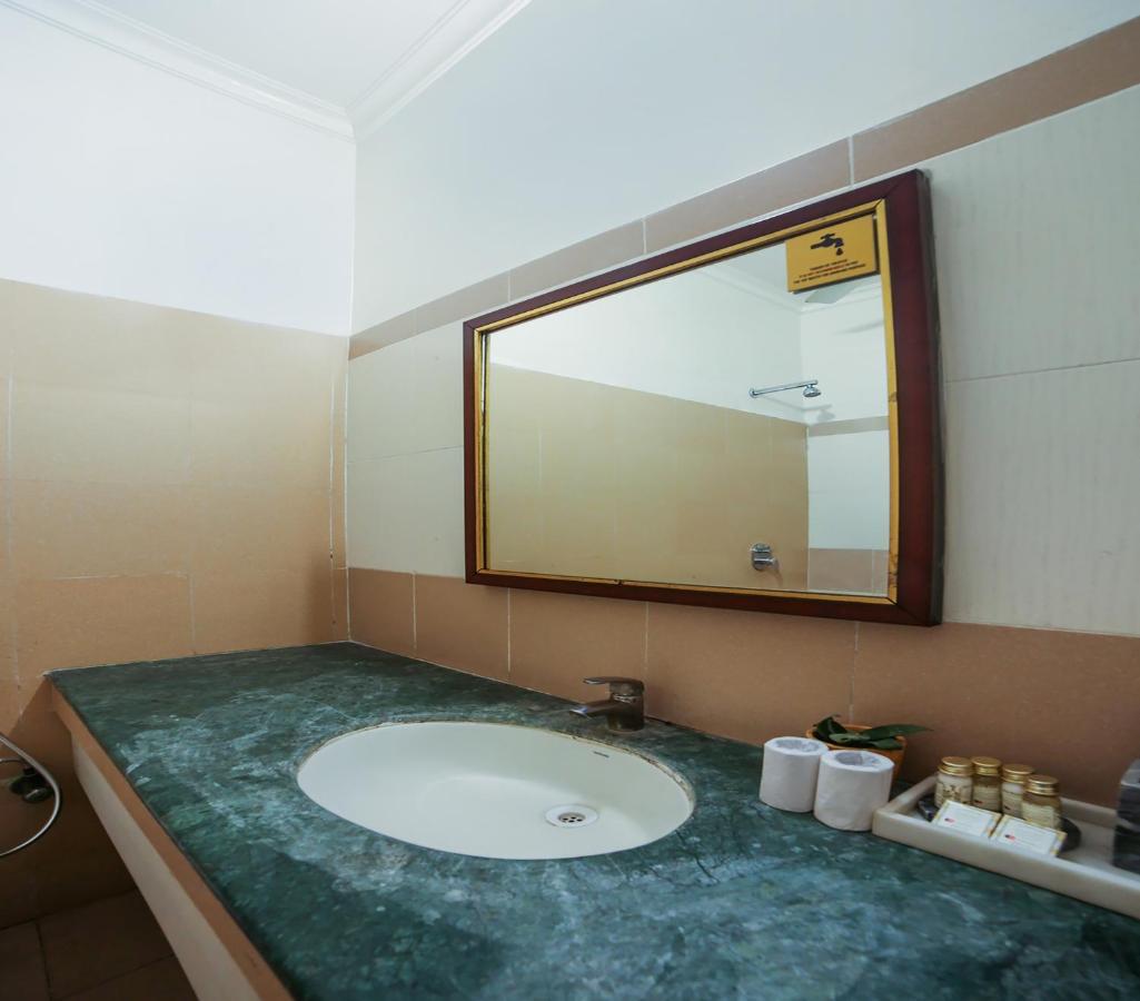 Capital O 10953 Dayal Lodge - A Boutique Hotel Agra  Exterior photo